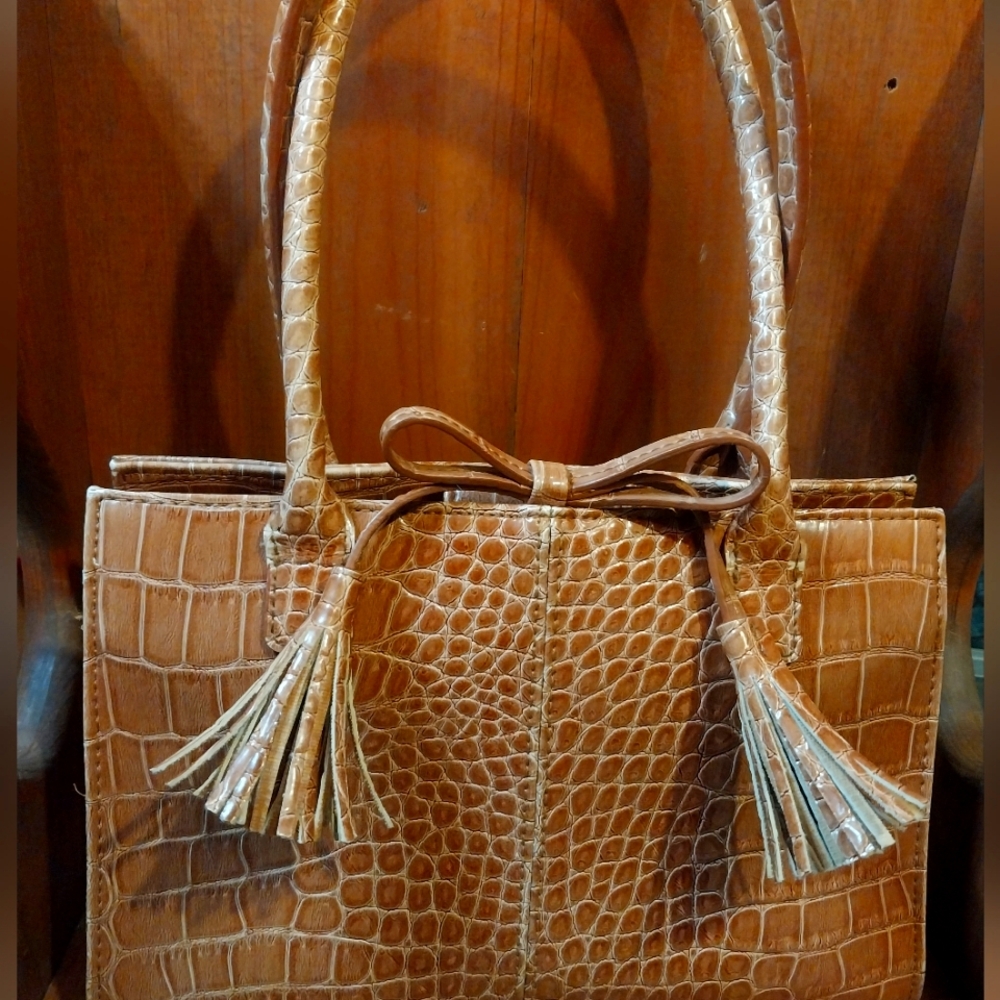 Liz Claiborne Tan/Brown Faux Leather Snakeskin Purse Handbag Bow
